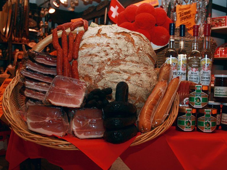 Einkaufen | Bootsbetrieb Schweizer Titisee
